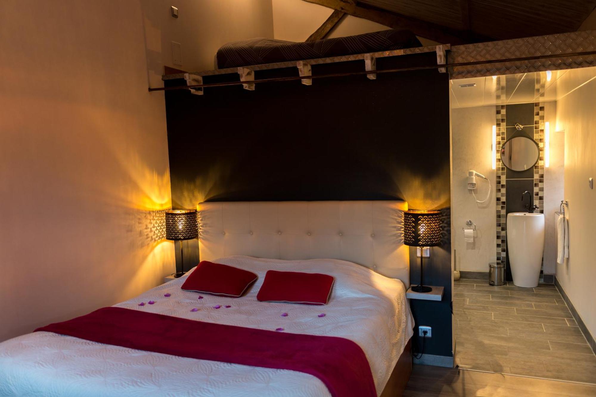 O Delices De La Monnerie Hotel Bourgnac ภายนอก รูปภาพ